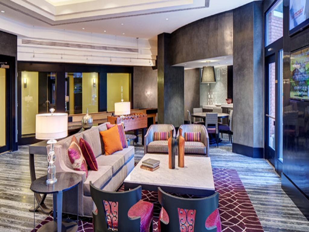 Global Luxury Suites At Thomas Circle Вашингтон Екстериор снимка
