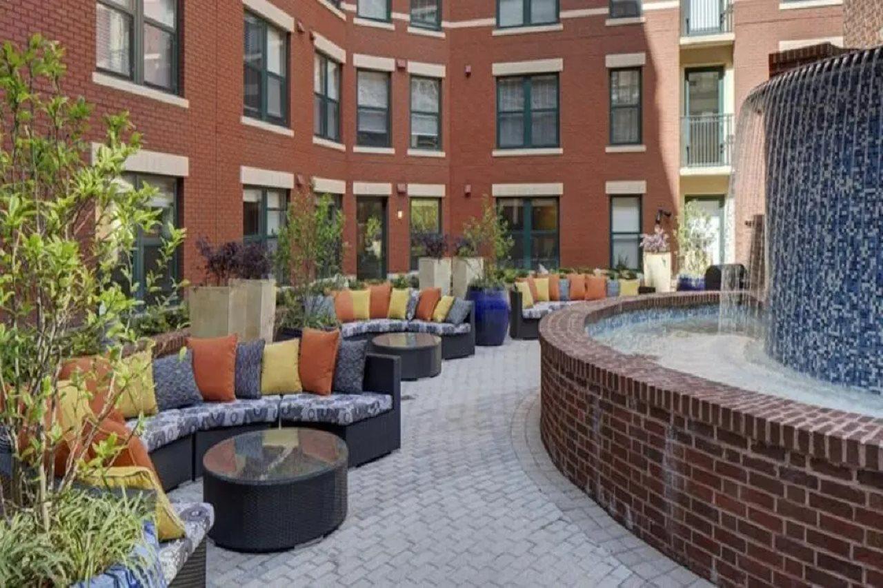 Global Luxury Suites At Thomas Circle Вашингтон Екстериор снимка