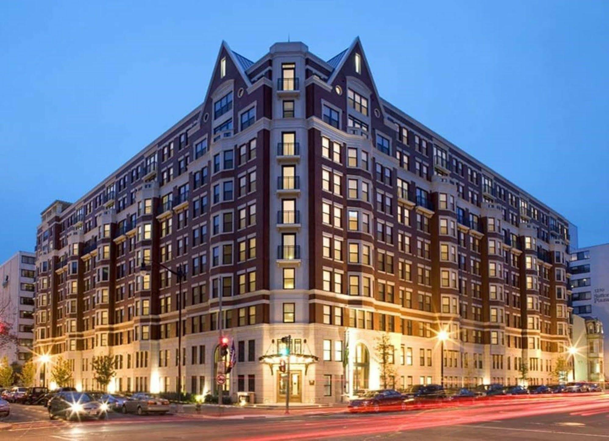 Global Luxury Suites At Thomas Circle Вашингтон Екстериор снимка