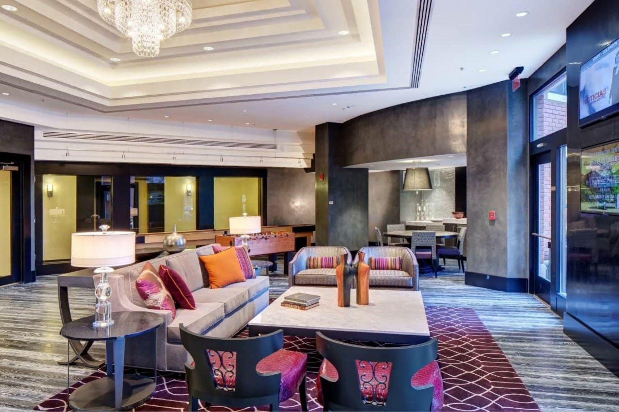 Global Luxury Suites At Thomas Circle Вашингтон Екстериор снимка