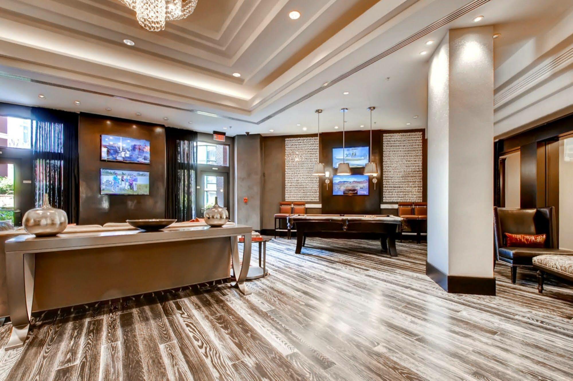 Global Luxury Suites At Thomas Circle Вашингтон Екстериор снимка