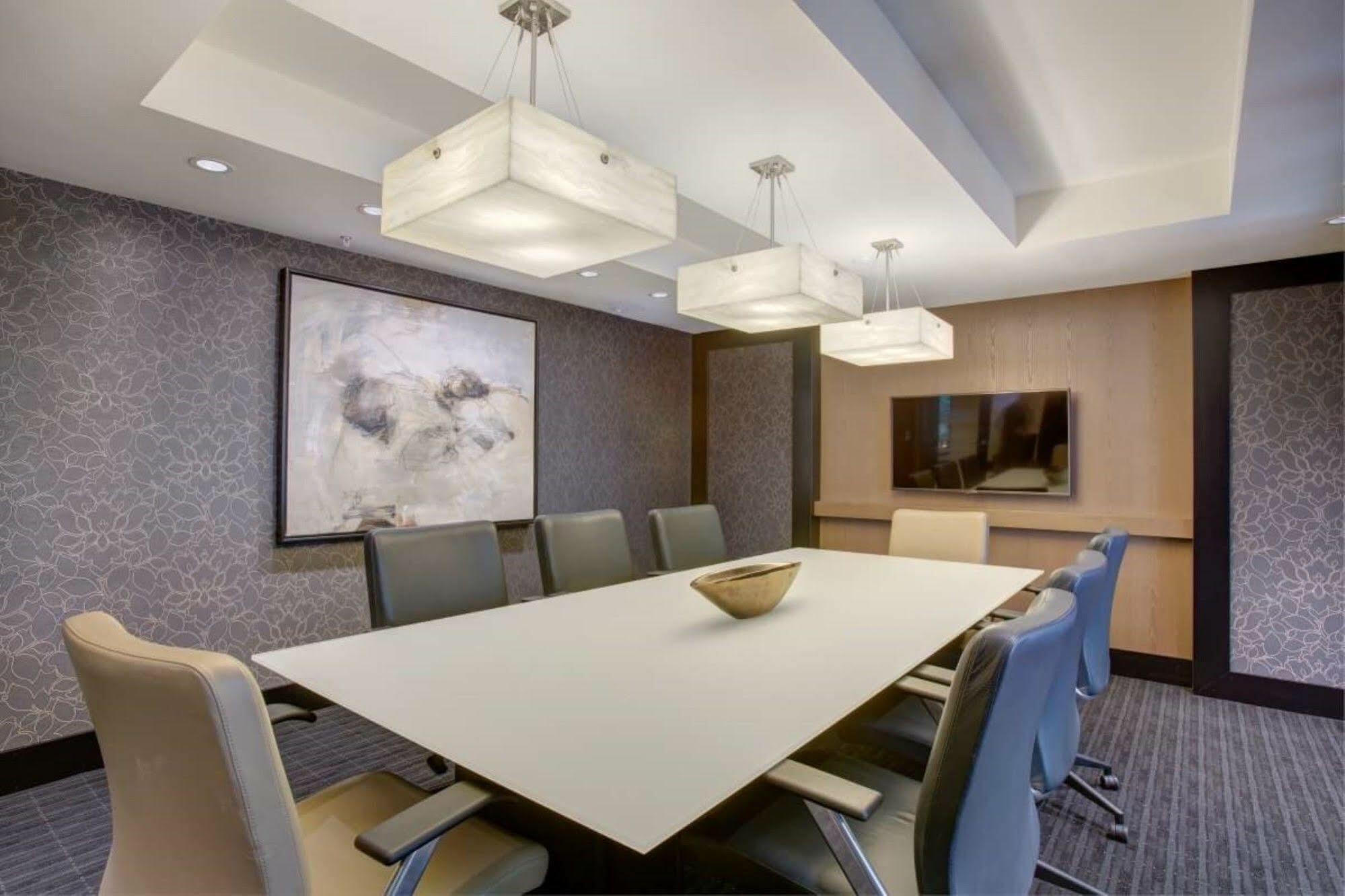 Global Luxury Suites At Thomas Circle Вашингтон Екстериор снимка