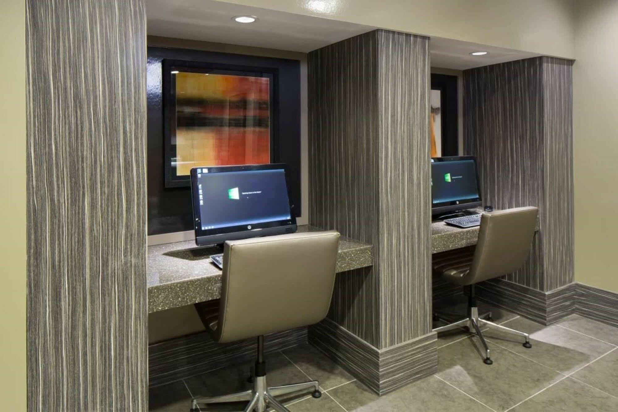 Global Luxury Suites At Thomas Circle Вашингтон Екстериор снимка