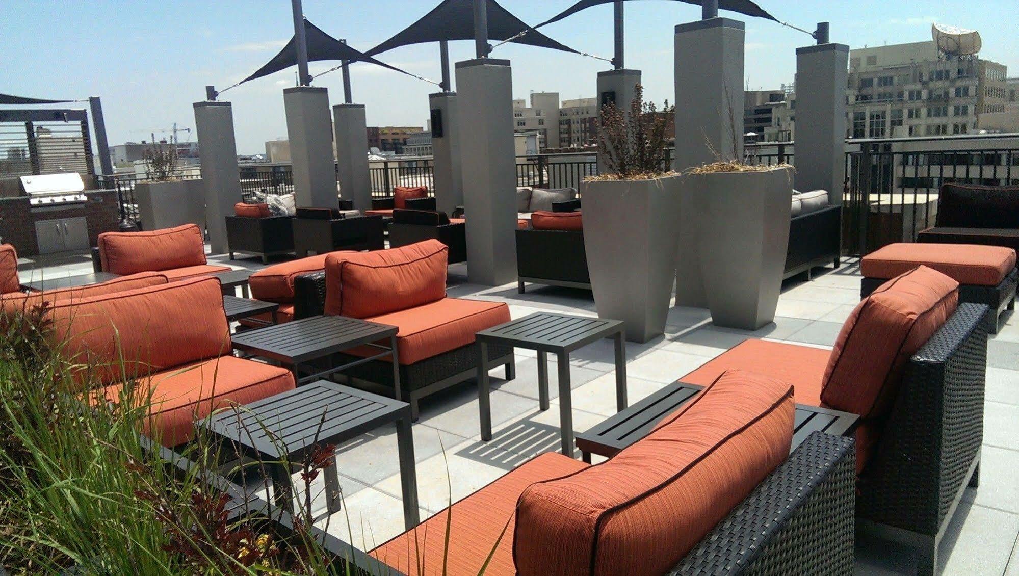 Global Luxury Suites At Thomas Circle Вашингтон Екстериор снимка