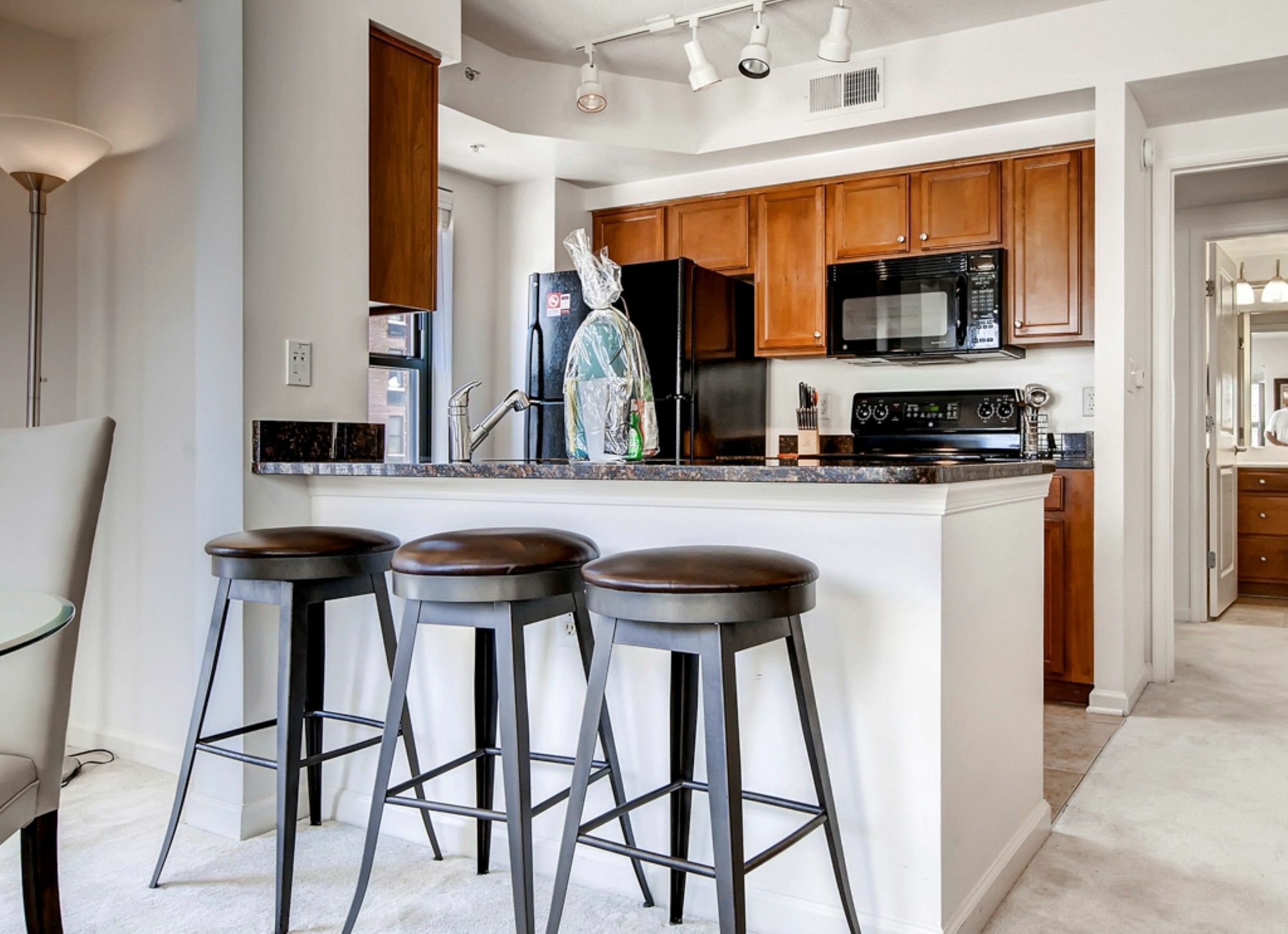 Global Luxury Suites At Thomas Circle Вашингтон Екстериор снимка